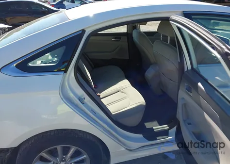 2019 Hyundai Sonata Se z USA, uszkodzony, nr VIN 5NPE24AF4KH755572